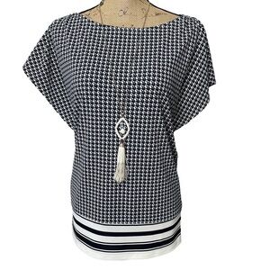 Ann Taylor Flutter Sleeve Blouse Navy and White with Circles and Band Waist Top
